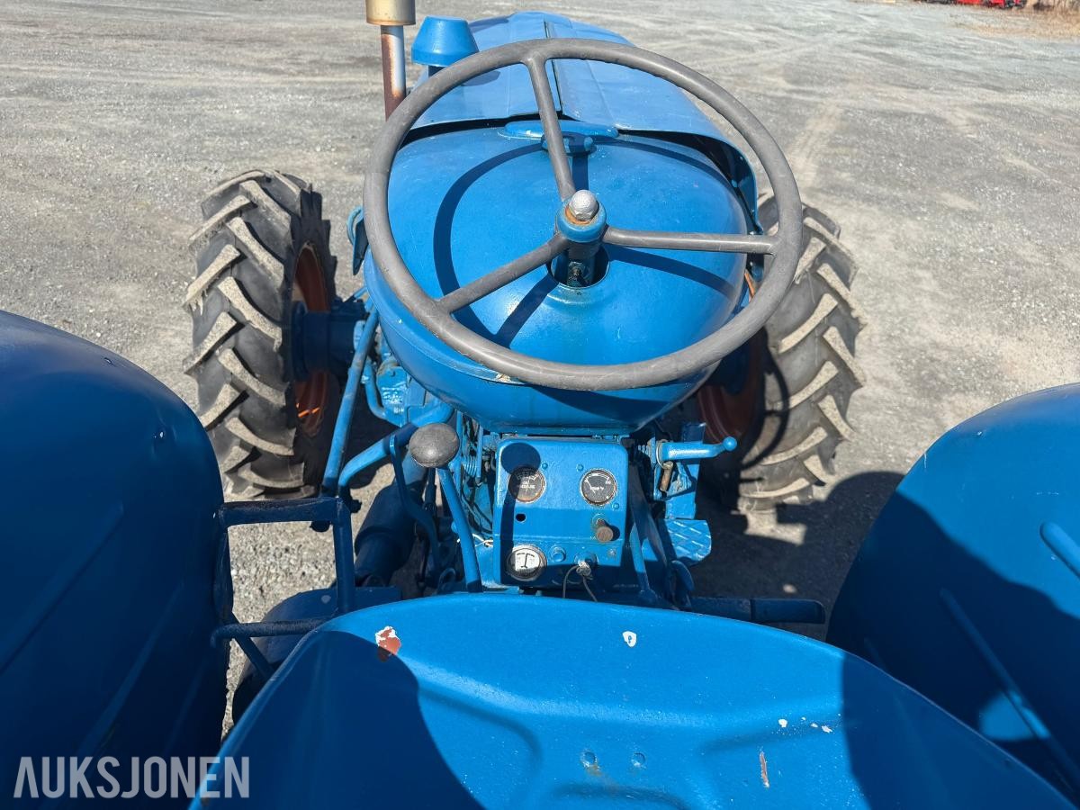 Fordson Major Diesel - mva fri traktor